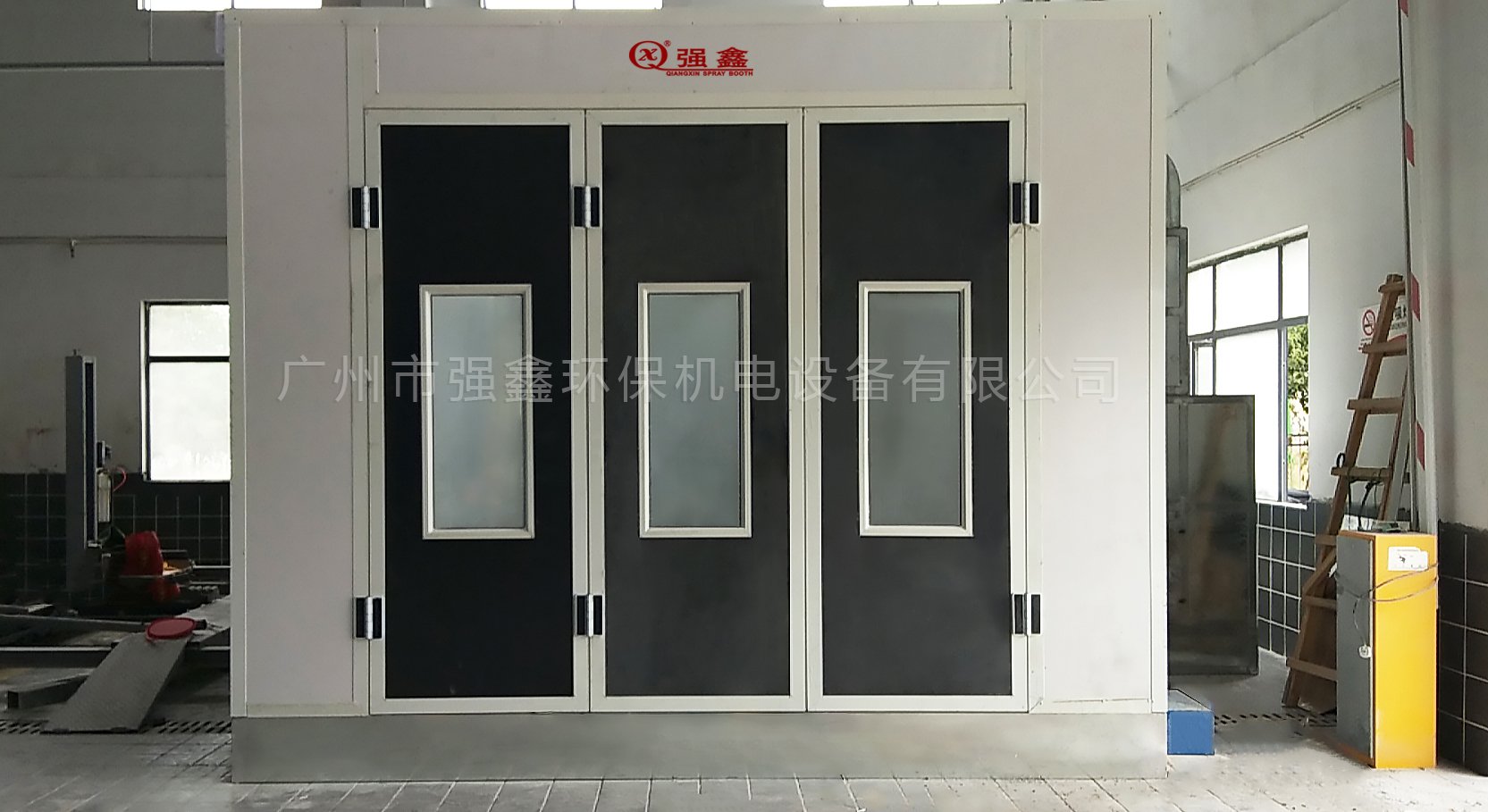它家汽車(chē)烤漆房噴漆房原來(lái)是這樣保養(yǎng)的，秘密是......